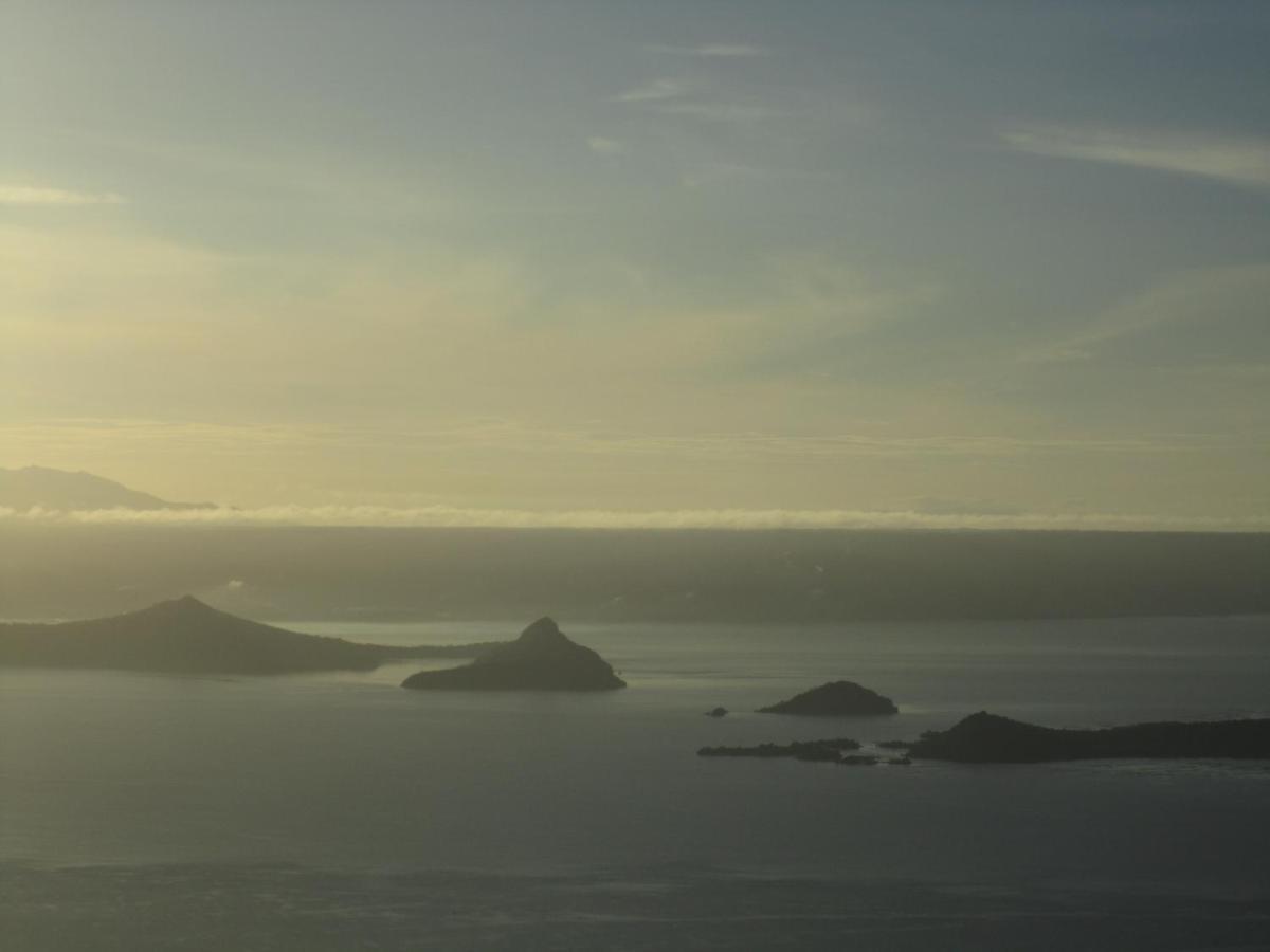 A Breath Taking View Of Taal Lake & Volcano Tagaytay City Exterior photo